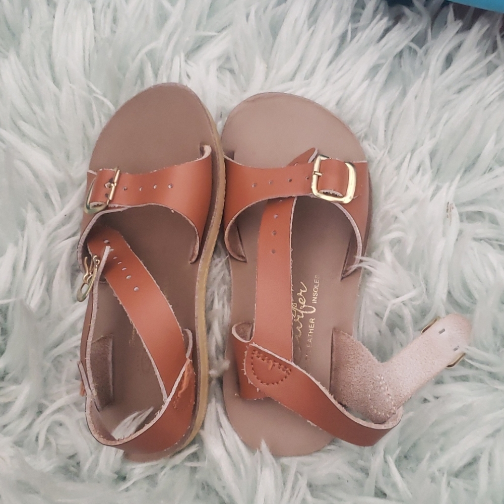 Saltwater sandal by Hoy